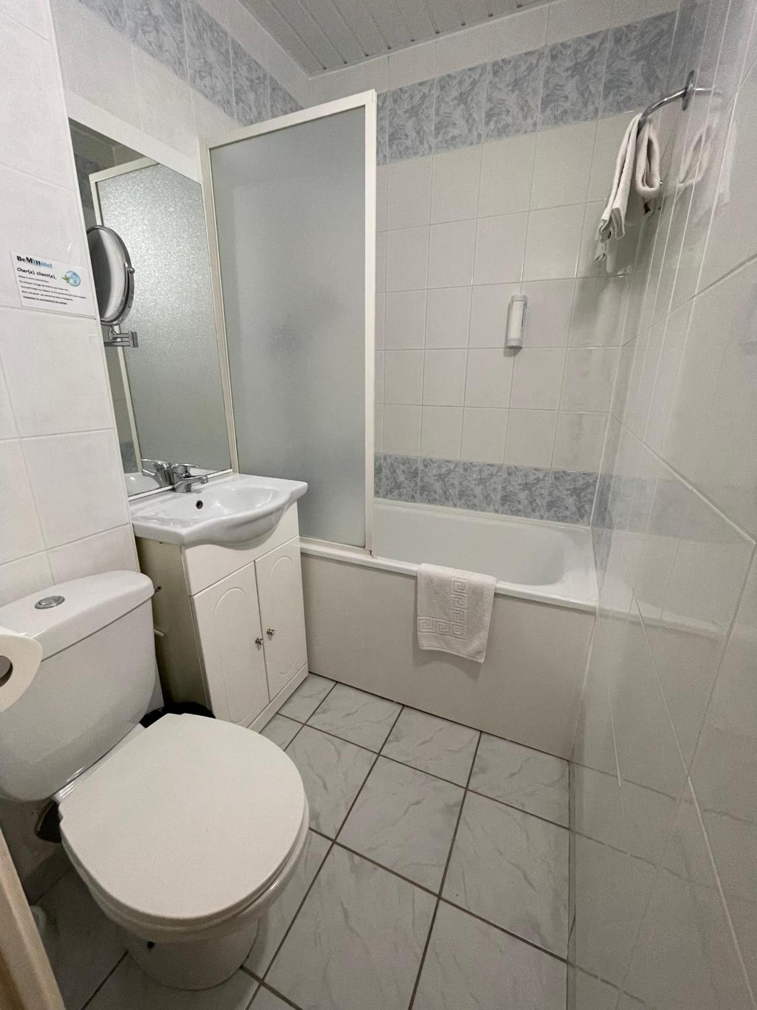 Be Myhotel Évreux Екстериор снимка