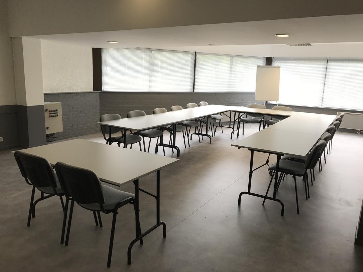 Be Myhotel Évreux Екстериор снимка